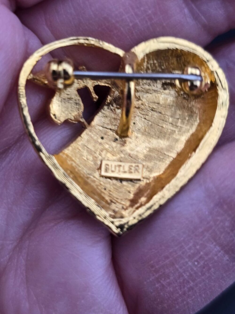 Vintage Butler Pave Heart Brooch With Gold-Tone Rose Detail And Rhinestones - Picture 6 of 8